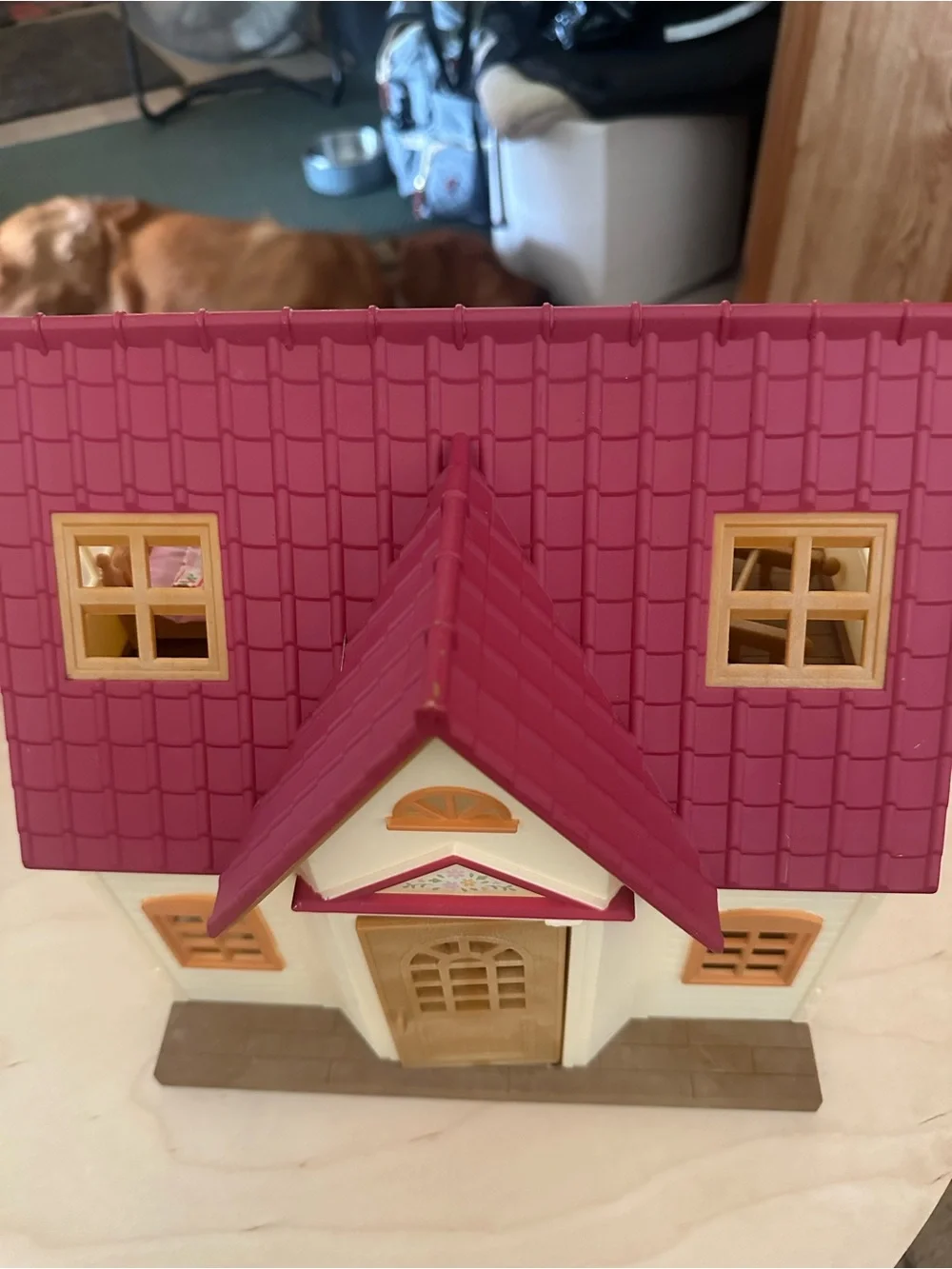 Sylvanian Families Cozy Cottage with Red Roof with bunny and furniture as shown